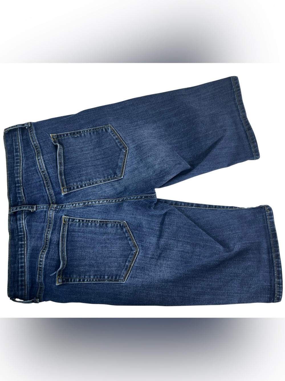 Banana Republic Classic Mid-Blue Denim Bermuda Shorts size 27/4 - Picture 4 of 9